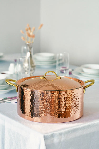 Modern Style Copper Pot